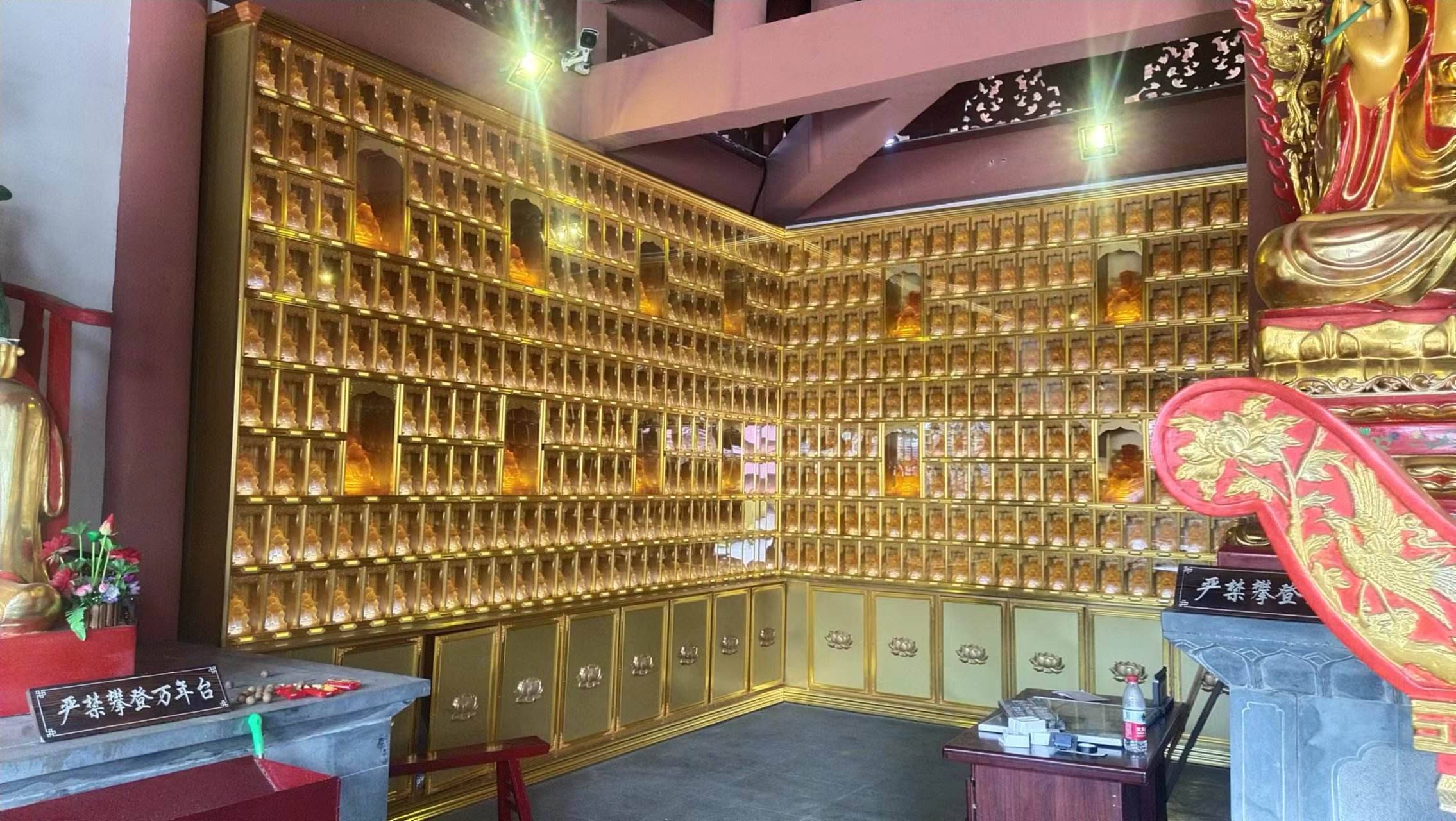 福位架，骨灰存放架，牌位架還有萬佛墻各自是怎么定義的？